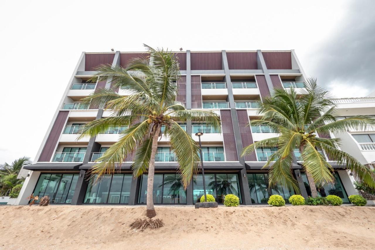 Capital O 1088 Golden Dragon Beach Resort Bang Lamung Exterior foto