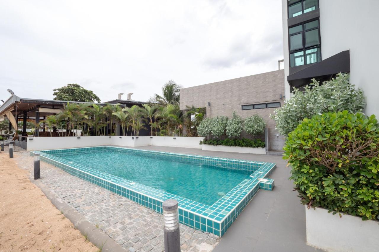 Capital O 1088 Golden Dragon Beach Resort Bang Lamung Exterior foto