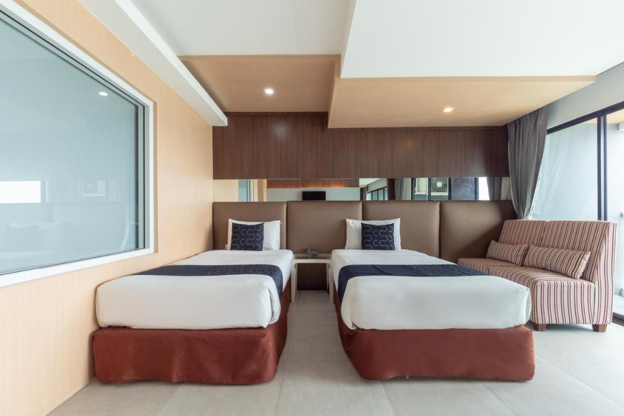 Capital O 1088 Golden Dragon Beach Resort Bang Lamung Exterior foto