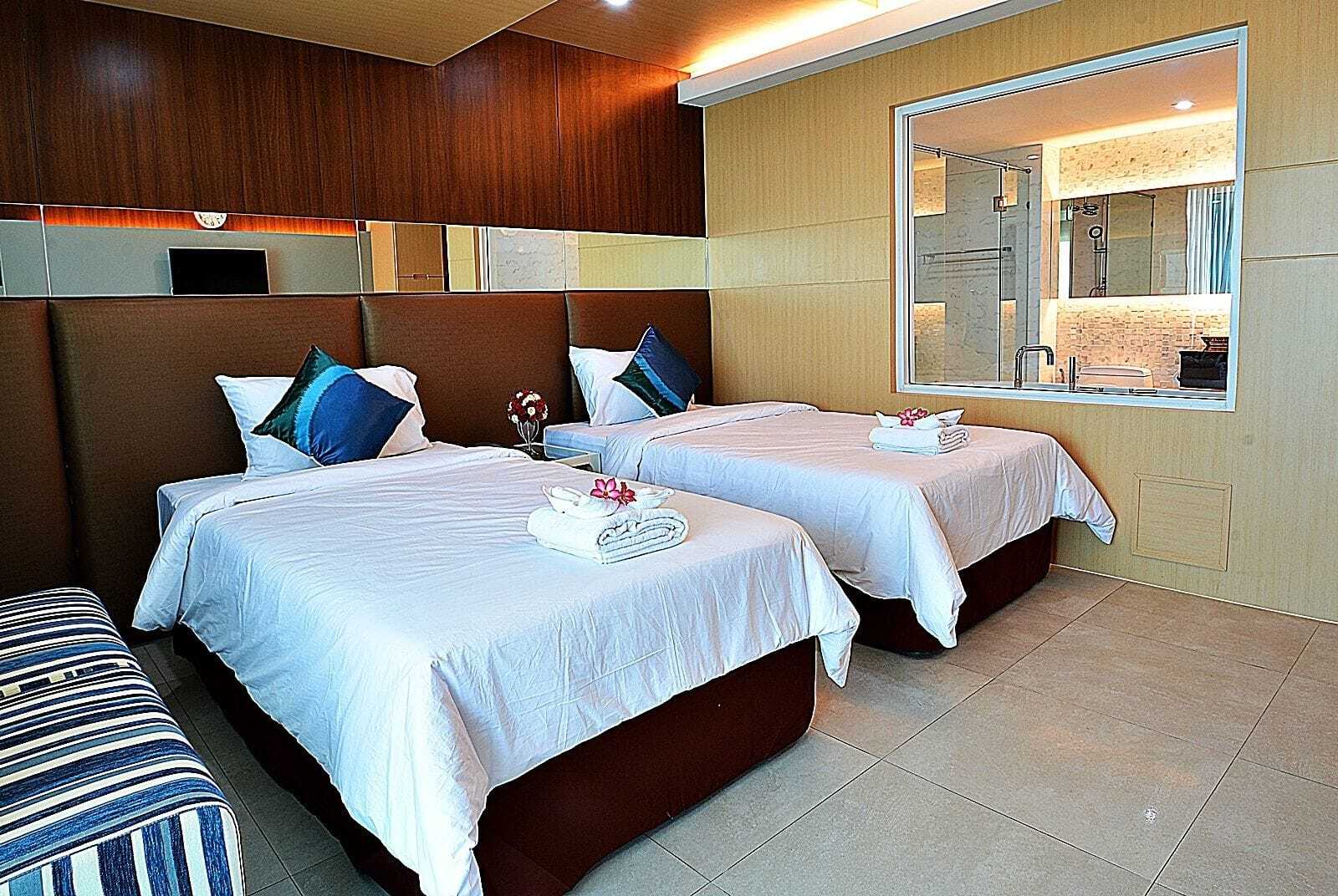 Capital O 1088 Golden Dragon Beach Resort Bang Lamung Exterior foto